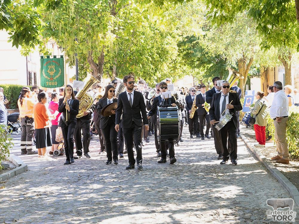 La Banda la Lira y la “Gran Traca” marcan el final de las fiestas 27 1R9A4895 copia