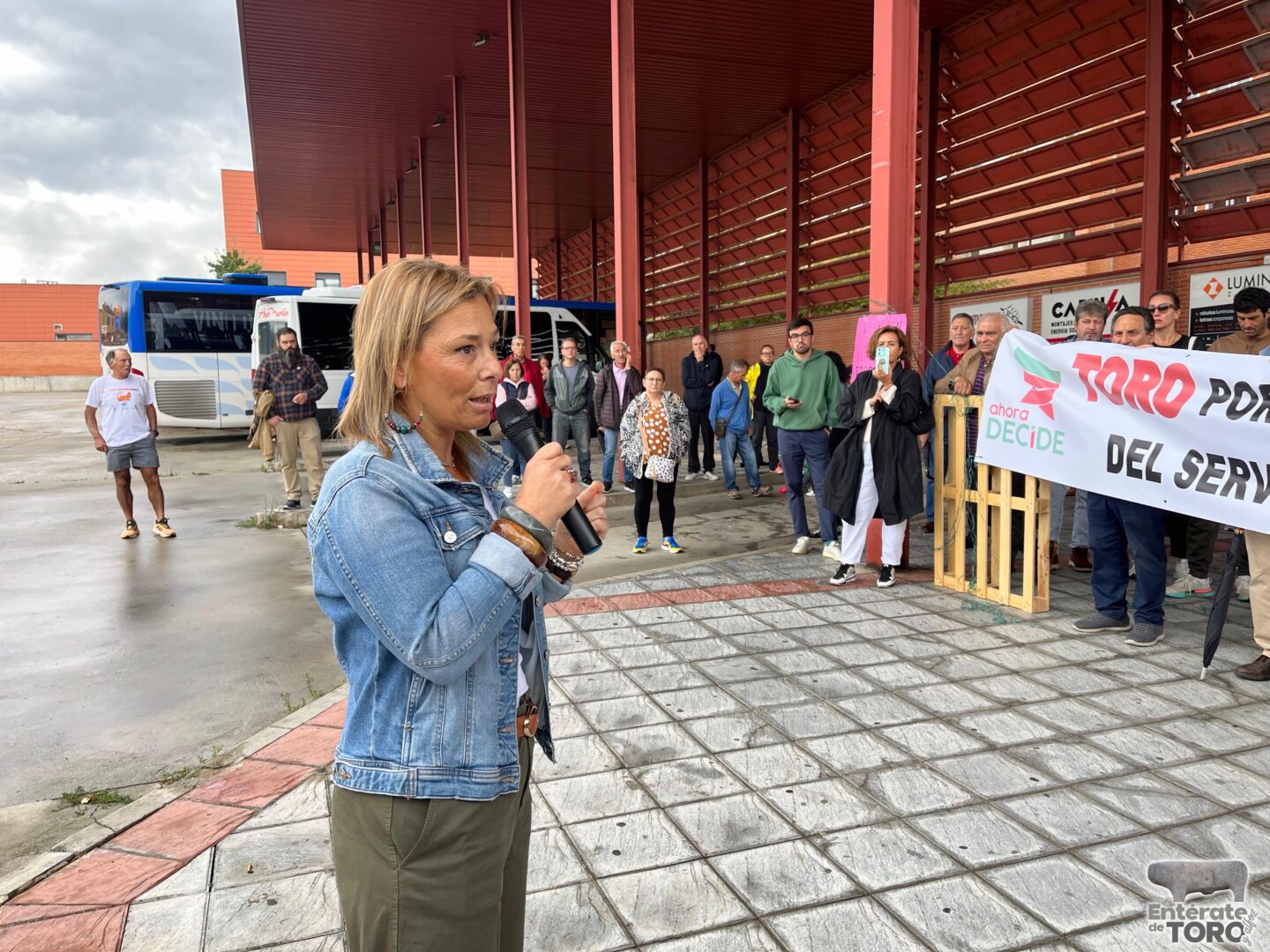 Pacientes oncológicos, los más afectados tras los cambios en las líneas de autobús a Madrid 1 IMG 4747 copia