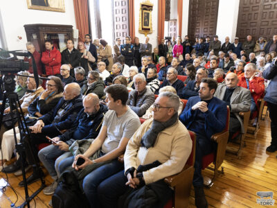 Ángeles Medina junto con Carlos Rodríguez ocuparán la Alcaldía de manera alterna en Toro 5 Pleno28Oct 5