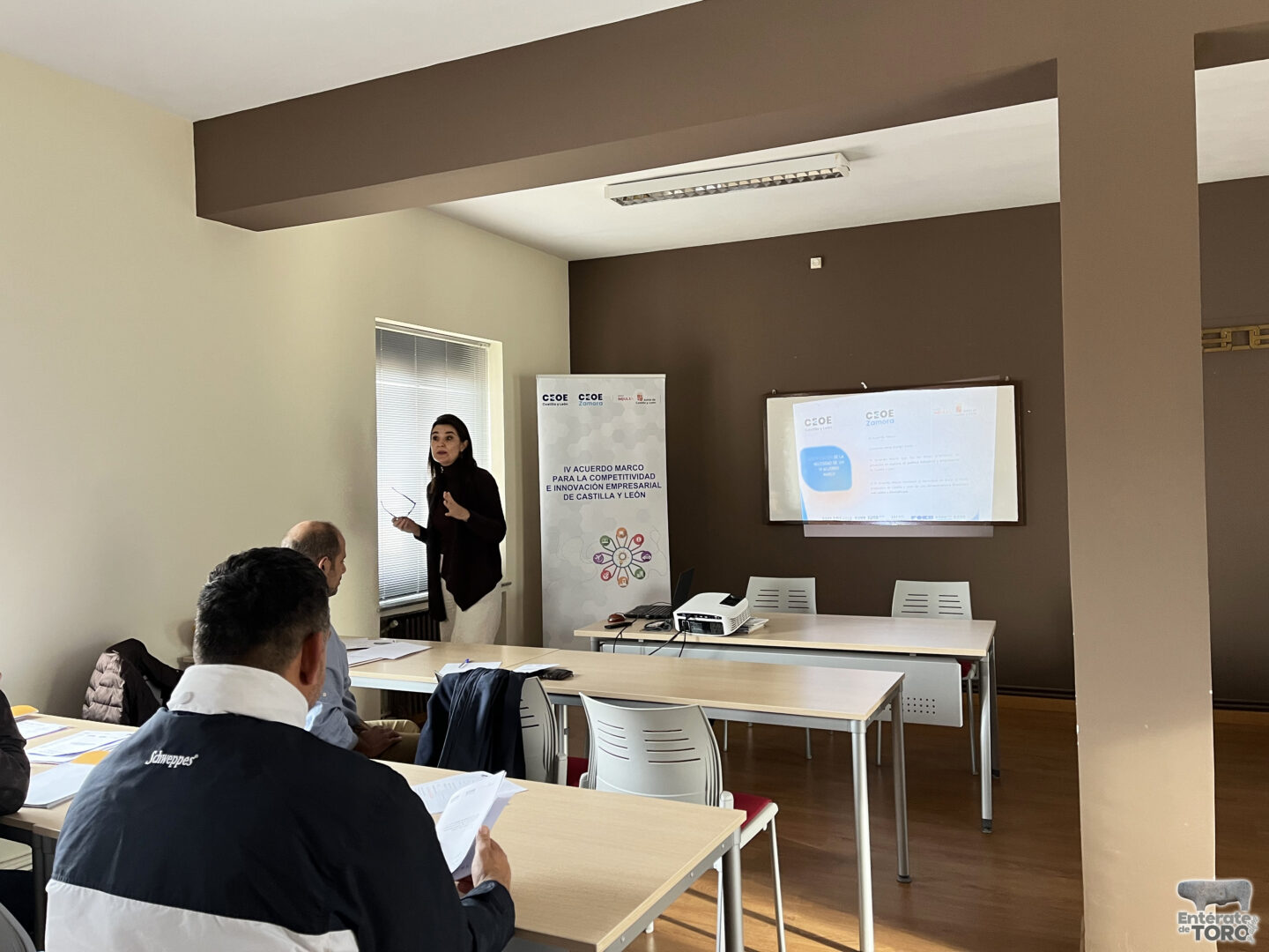 "Activa Zamora", una iniciativa que busca fomentar el crecimiento empresarial y el desarrollo profesional llega a Toro 1 Laborus