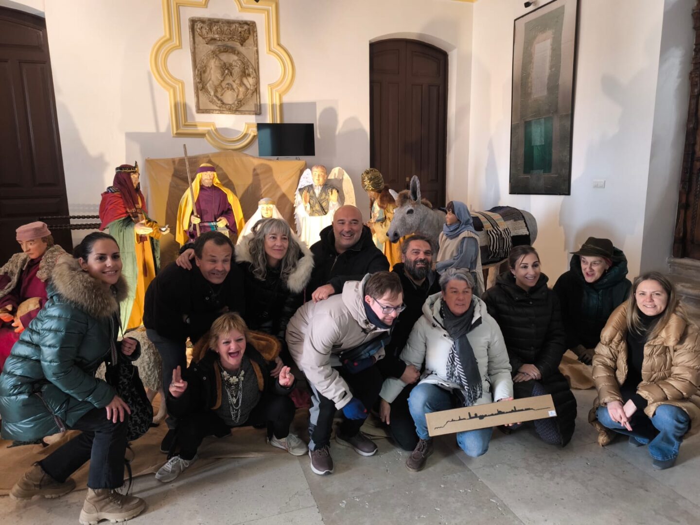 El Belén creado por el Centro de Día Fundación Intras ya se puede visitar en el Ayuntamiento 1 Belen Fundacion Intras 1