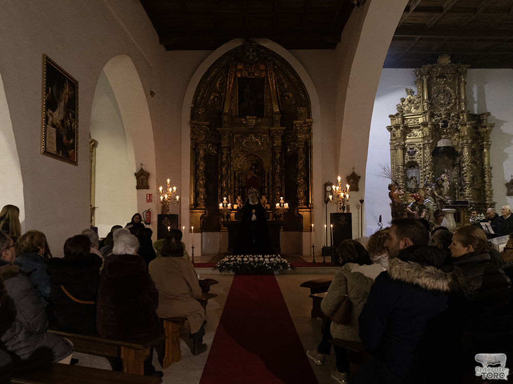 La Iglesia de Santa Catalina celebra su tradicional “Besamanos a la Soledad” 1 Besamanos 1