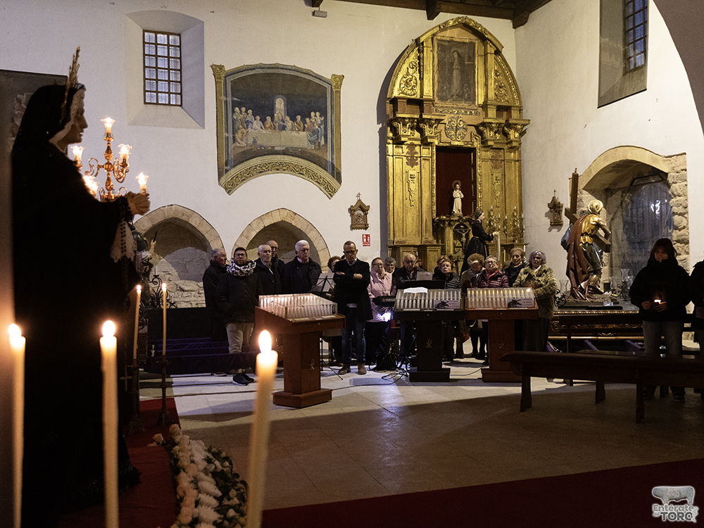 La Iglesia de Santa Catalina celebra su tradicional “Besamanos a la Soledad” 13 Besamanos 13