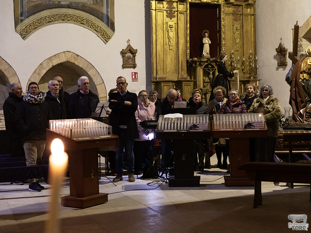 La Iglesia de Santa Catalina celebra su tradicional “Besamanos a la Soledad” 14 Besamanos 14