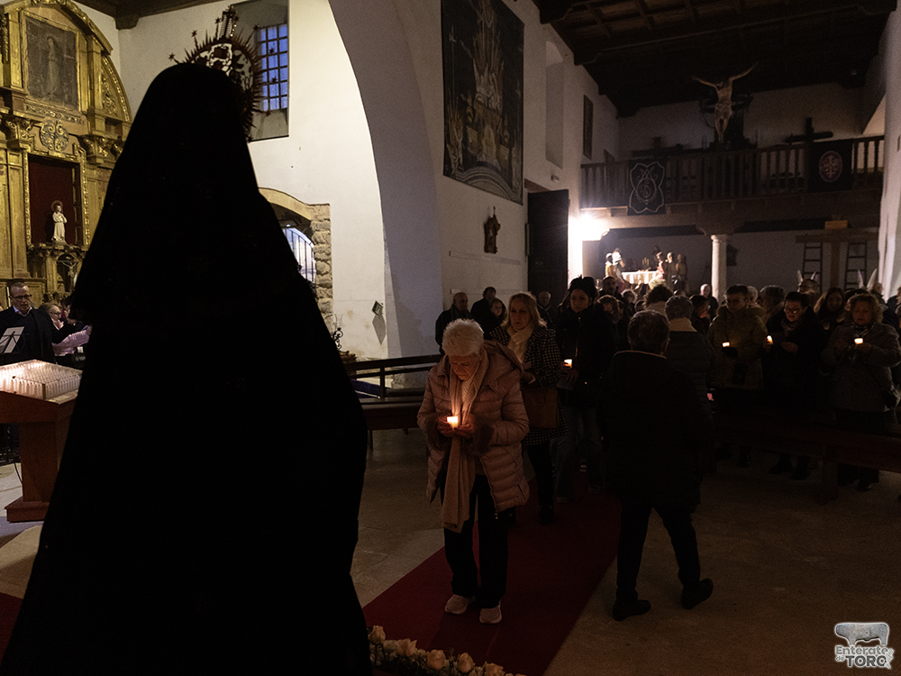 La Iglesia de Santa Catalina celebra su tradicional “Besamanos a la Soledad” 9 Besamanos 9