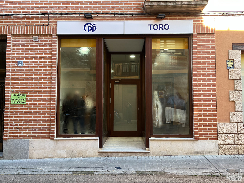 El Partido Popular de Toro inaugura nueva sede, un encuentro navideño con afiliados y simpatizantes 1 Cantar del Arriero