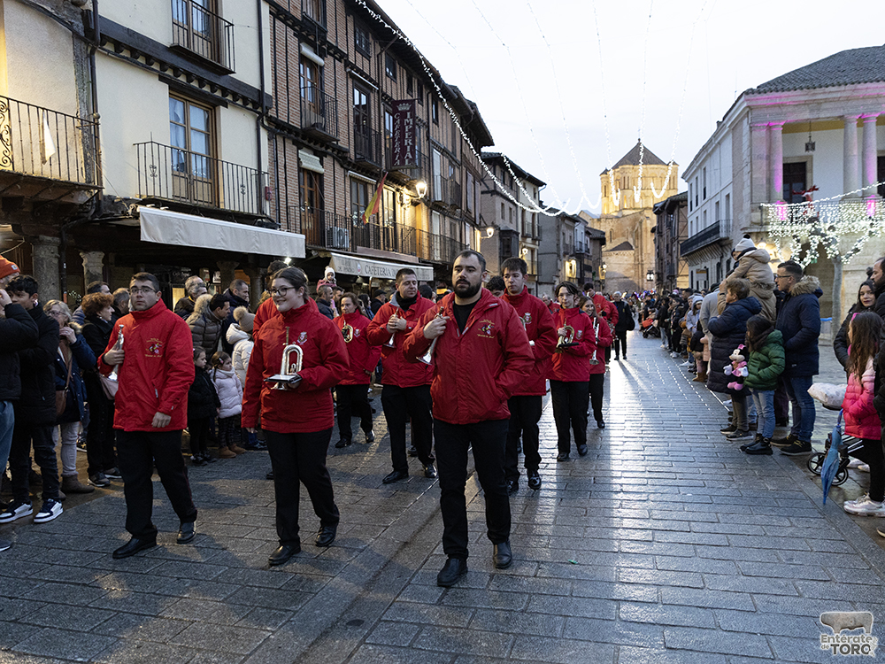 Los Reyes Magos recogen la llave mágica de la ciudad para entregar los regalos 10 Reyes Magos 10