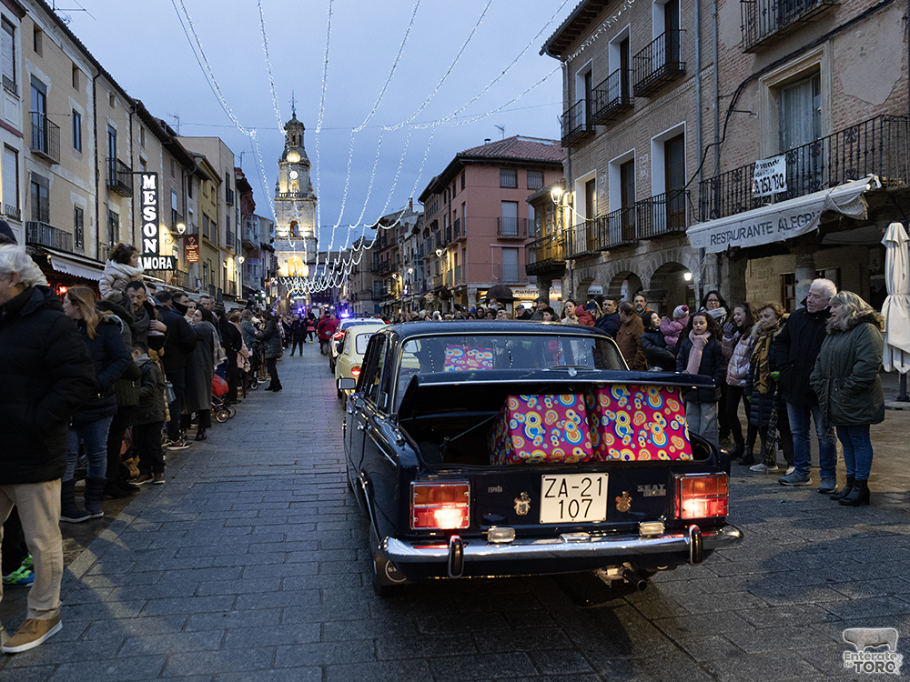 Los Reyes Magos recogen la llave mágica de la ciudad para entregar los regalos 11 Reyes Magos 11