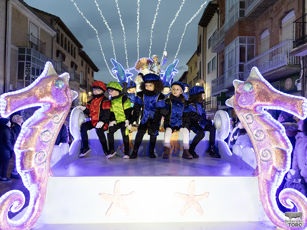 Los Reyes Magos recogen la llave mágica de la ciudad para entregar los regalos 39 Reyes Magos 39