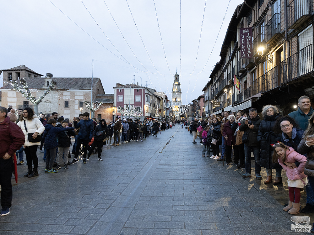 Los Reyes Magos recogen la llave mágica de la ciudad para entregar los regalos 4 Reyes Magos 4