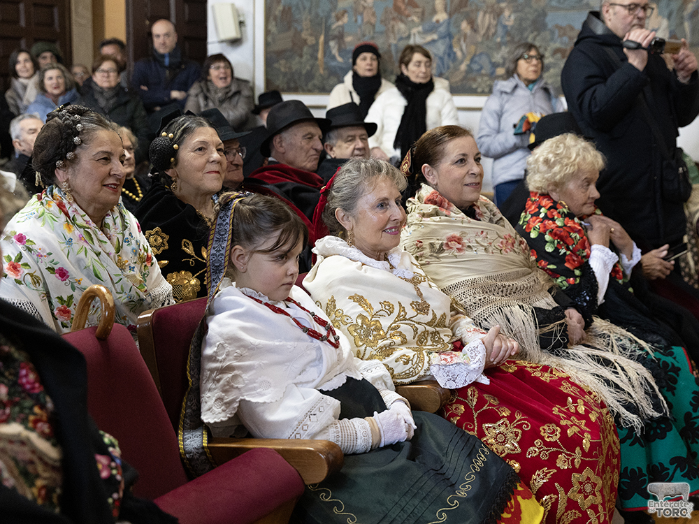 Carmen de Casas y Adolfo González protagonistas de la tradicional “Boda de Carnaval” 3 Boda Tradicional Adultos 3
