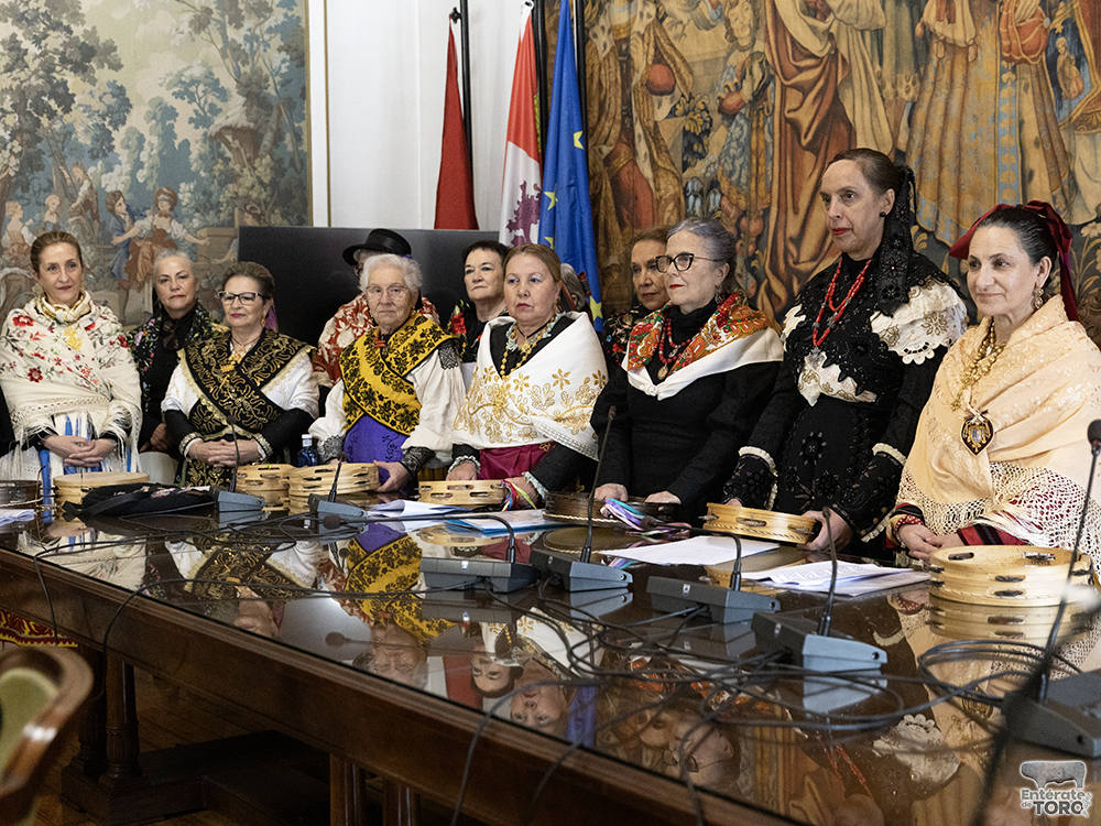 Carmen de Casas y Adolfo González protagonistas de la tradicional “Boda de Carnaval” 4 Boda Tradicional Adultos 4