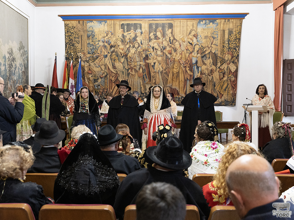 Carmen de Casas y Adolfo González protagonistas de la tradicional “Boda de Carnaval” 8 Boda Tradicional Adultos 8