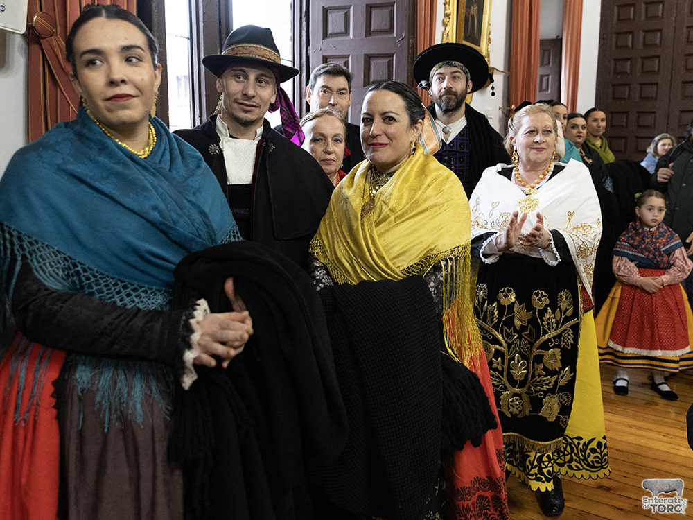 Carmen de Casas y Adolfo González protagonistas de la tradicional “Boda de Carnaval” 9 Boda Tradicional Adultos 9