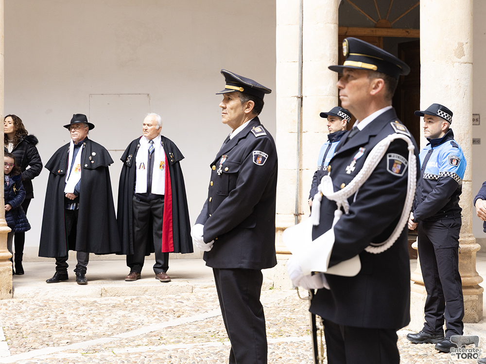 La Policía Local de Toro celebra el día del Angel junto con la Cofradía y la ciudad 8 Dia del Angel 8