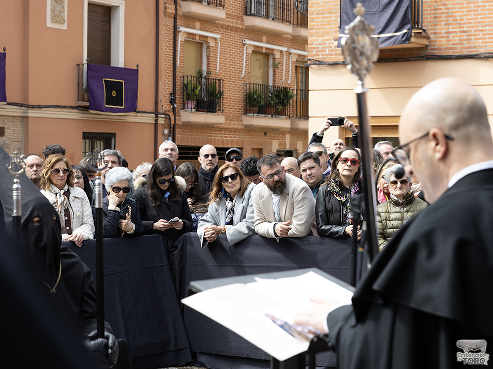Los “Cagalentejas” ya recorren las calles de Toro tras su bendición 14 Bendicion Conqueros 14