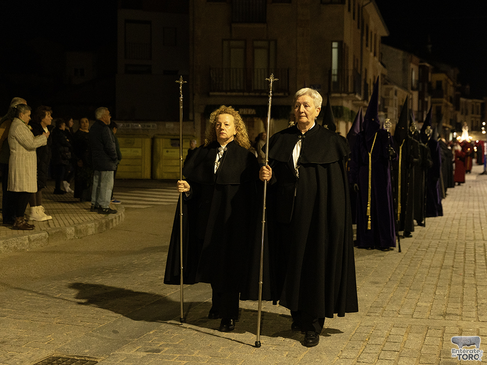 El Santísimo Cristo de la Misericordia ilumina las calles en su procesión 10 Cristo Misericordia 10