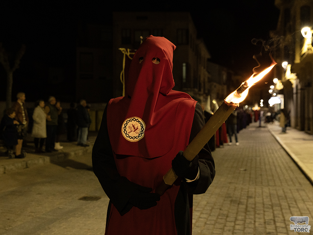 El Santísimo Cristo de la Misericordia ilumina las calles en su procesión 13 Cristo Misericordia 13