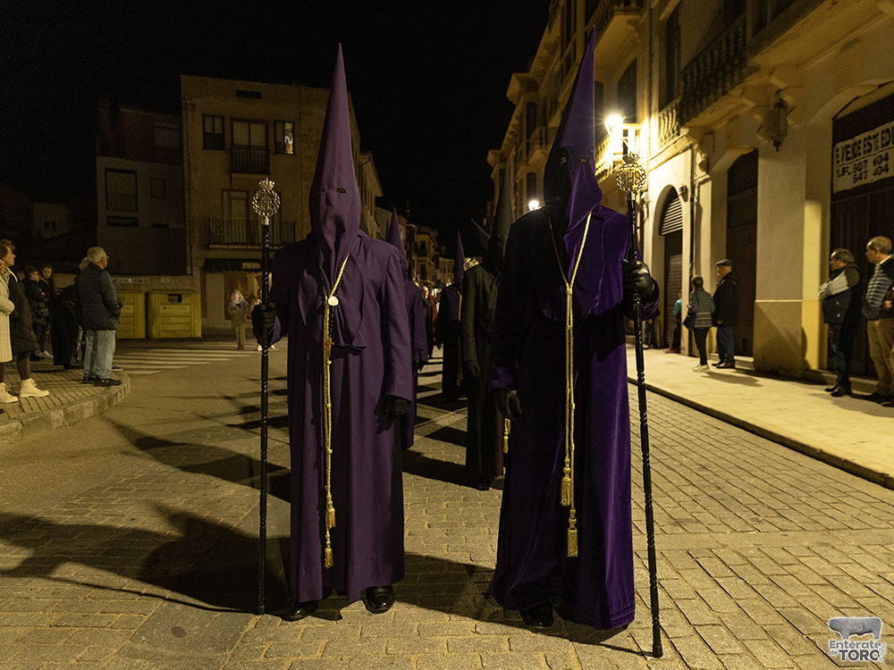 El Santísimo Cristo de la Misericordia ilumina las calles en su procesión 9 Cristo Misericordia 9
