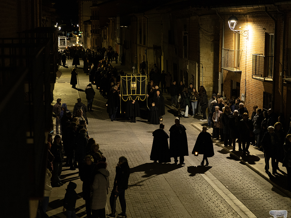 La esperada procesión del Santísimo Cristo del Amparo ilumina las calles tras la lluvia 6 Cristo del Amparo 6