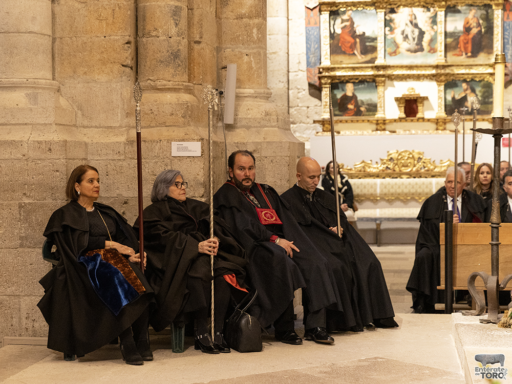 Un pregón lleno de historia y emoción a cargo del barítono toresano y zamorano Luis Santana 1 Pregon 1