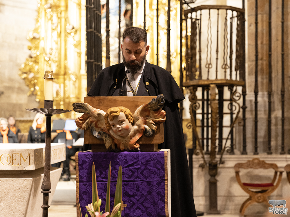 Un pregón lleno de historia y emoción a cargo del barítono toresano y zamorano Luis Santana 14 Pregon 14