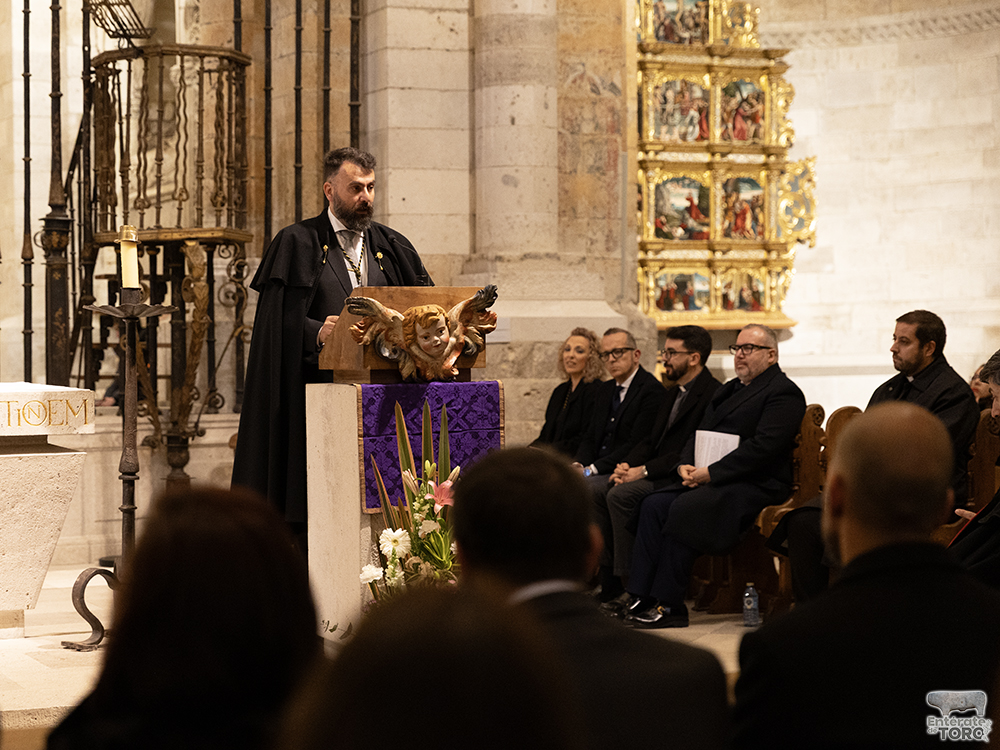 Un pregón lleno de historia y emoción a cargo del barítono toresano y zamorano Luis Santana 15 Pregon 15