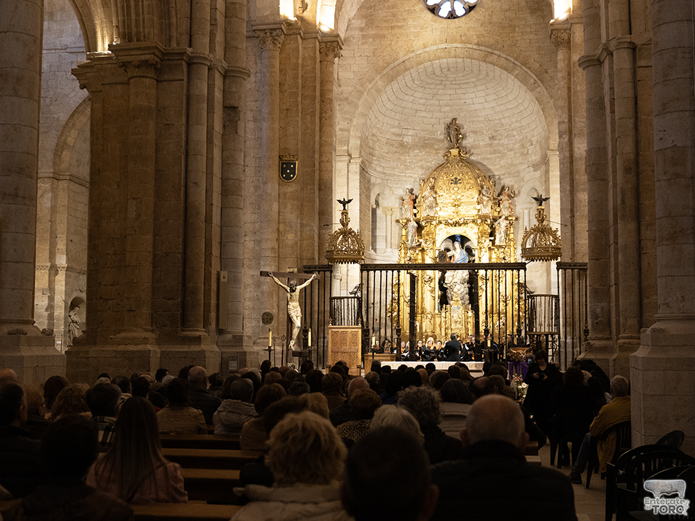Un pregón lleno de historia y emoción a cargo del barítono toresano y zamorano Luis Santana 20 Pregon 20