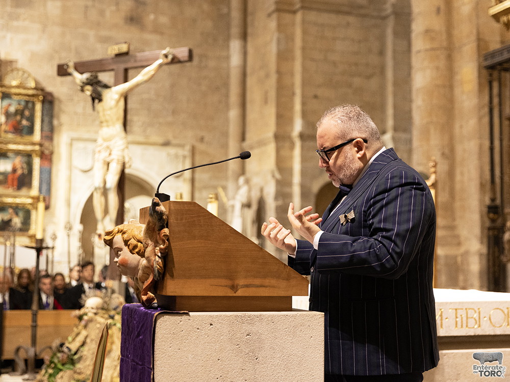 Un pregón lleno de historia y emoción a cargo del barítono toresano y zamorano Luis Santana 8 Pregon 8
