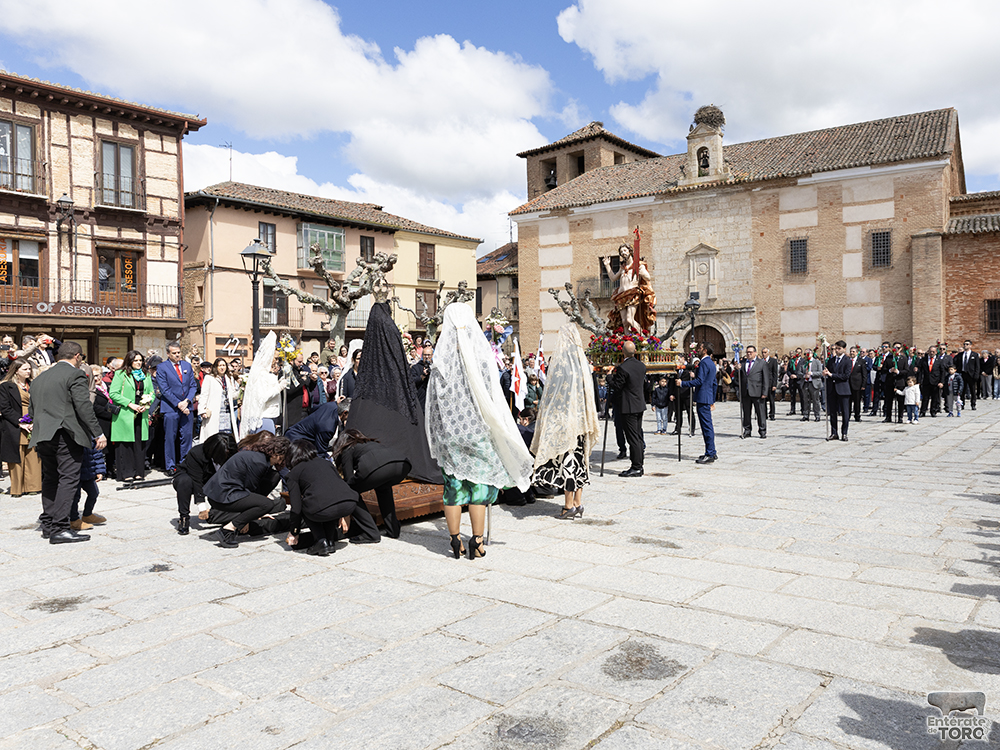 Un emotivo Domingo de Resurrección despide la Semana Santa Toresana 12 Resurrecion 12