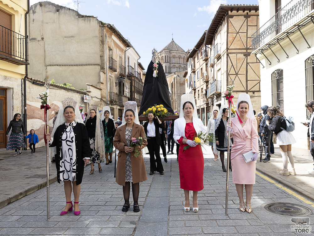 Un emotivo Domingo de Resurrección despide la Semana Santa Toresana 19 Resurrecion 19