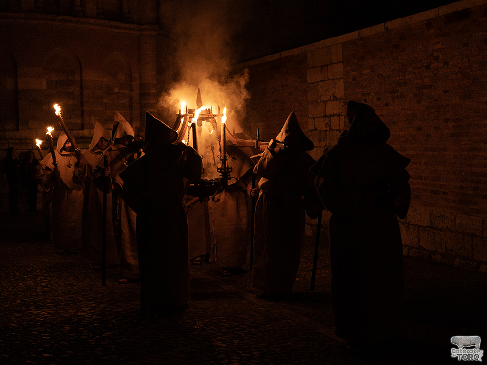 La Penitente Hermandad de las Siete Palabras protagonista del Sábado de Pasión. 9 Siete Palabras 9