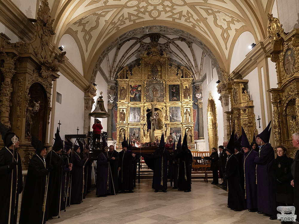 El Santo Ecce-Hommo ya espera la madrugada del Viernes Santo en Santa Catalina 14 Traslado Ecce Homo 14