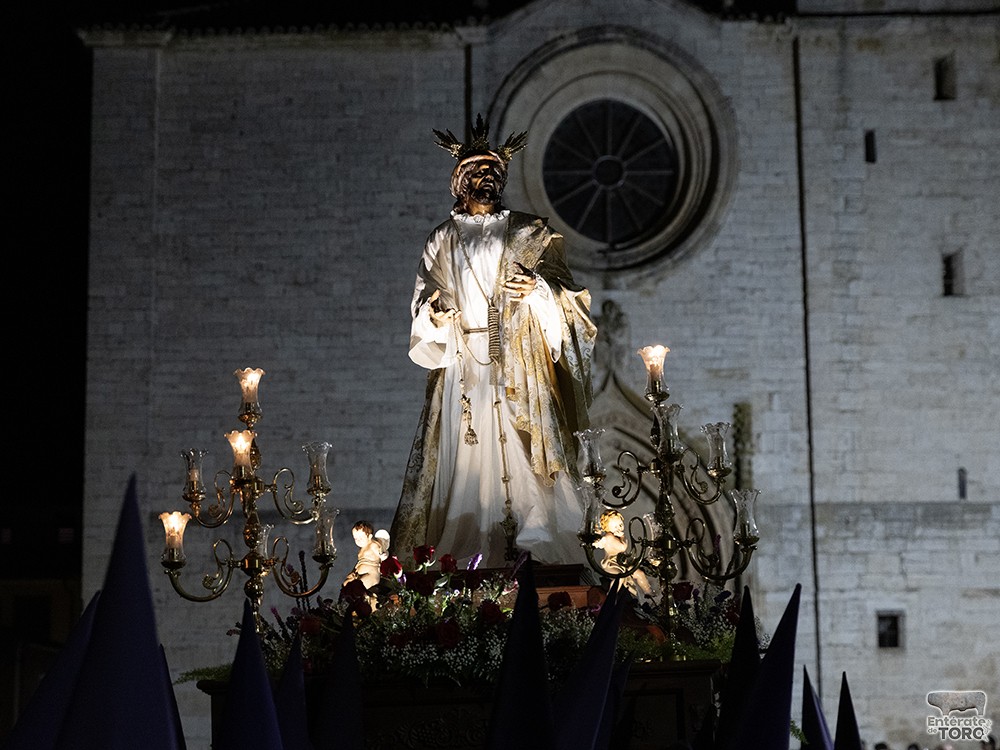 El Santo Ecce-Hommo ya espera la madrugada del Viernes Santo en Santa Catalina 7 Traslado Ecce Homo 7