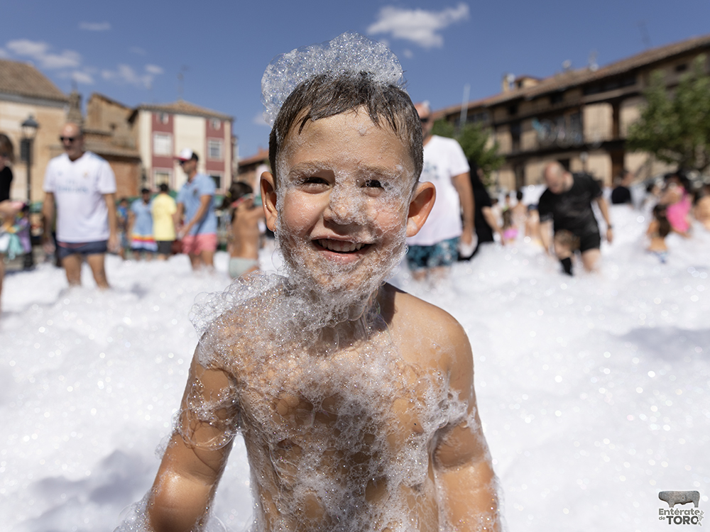 El cuarto día de Ferias y Fiestas de San Agustín llena la Glorieta 8 Dia Penas 8