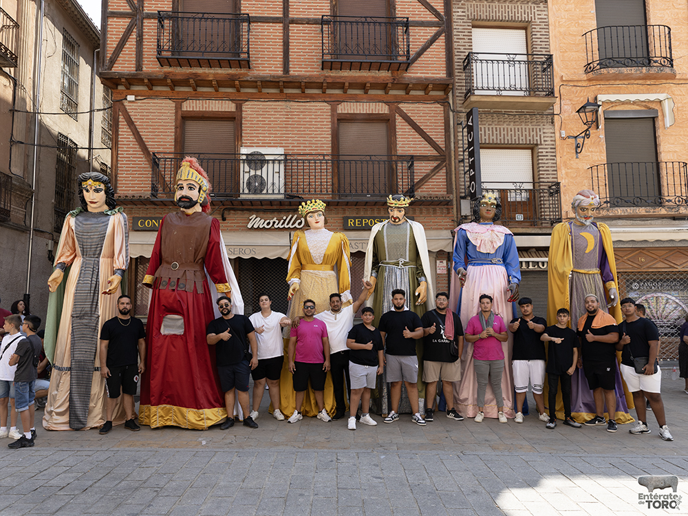 El Ayuntamiento de Toro restablece los vínculos que nos unían a Condom 14 Domingo 24 14