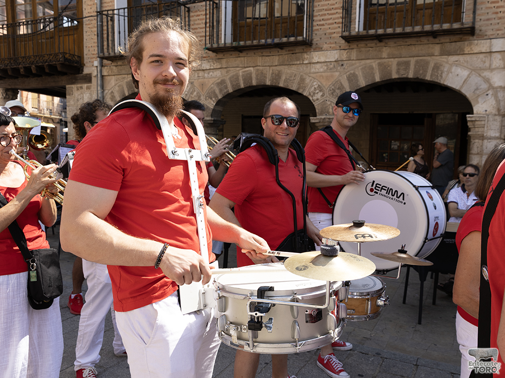 El Ayuntamiento de Toro restablece los vínculos que nos unían a Condom 9 Domingo 24 9