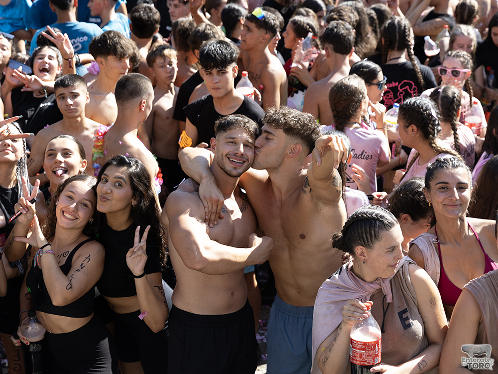 La tradicional mojada da comienzo a las Ferias y Fiestas de San Agustín 14 Mojada y pregon 14