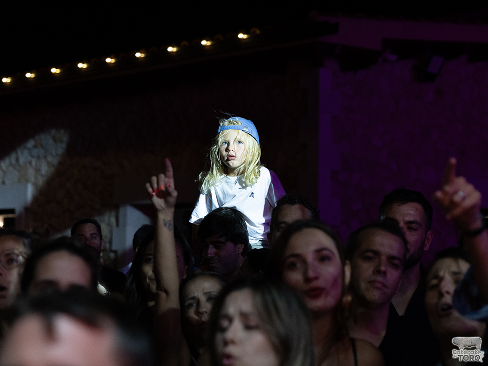 Talento femenino y destacable organización en el tercer evento de las Noches de Toro 14 Noches de Toro 14