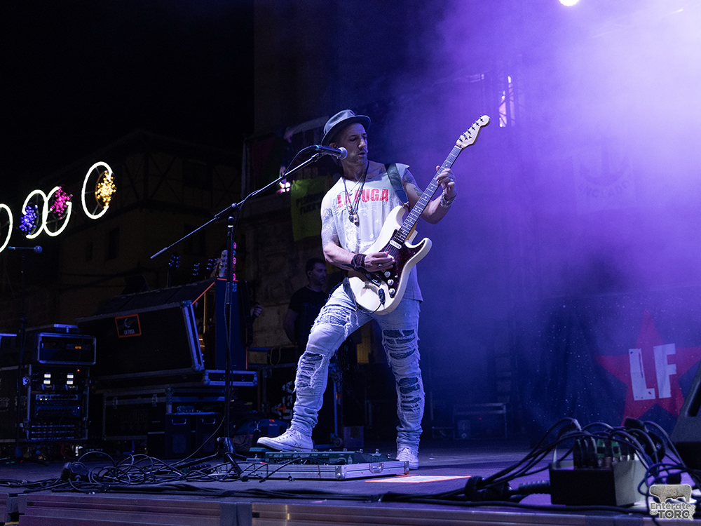 Toro del Cajón, tres conciertos y una discomovida para la tarde noche del viernes de fiestas 17 Toros y conciertos 17