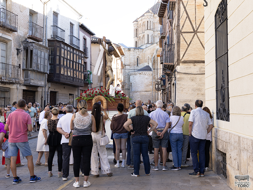 Toro vive un intenso fin de semana de actos religiosos y procesiones 19 Cristo Amparo 20