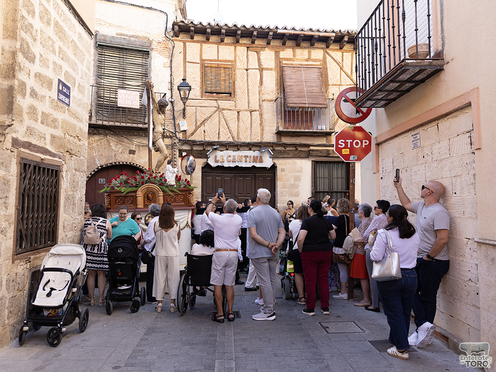 Toro vive un intenso fin de semana de actos religiosos y procesiones 6 Cristo Amparo 7