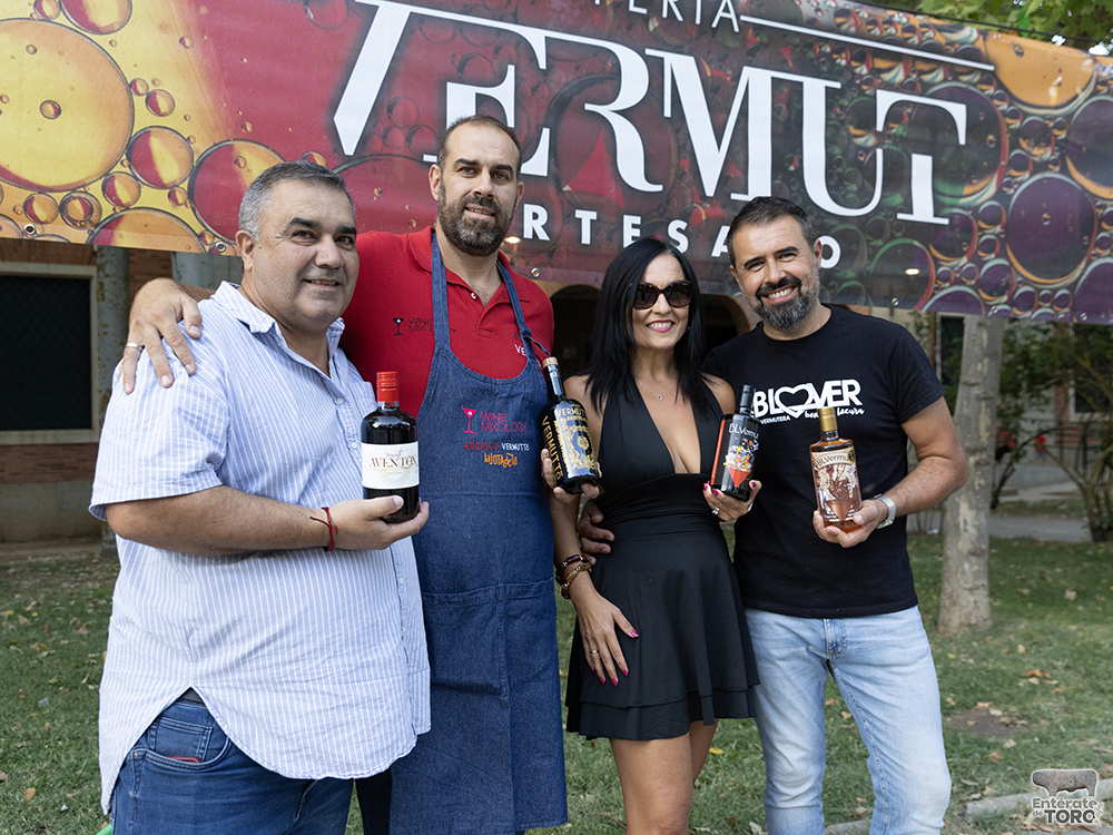 La Virgen del Canto y los fuegos artificiales, cierran un exitoso programa de fiestas 57 Feria del Vermut 20