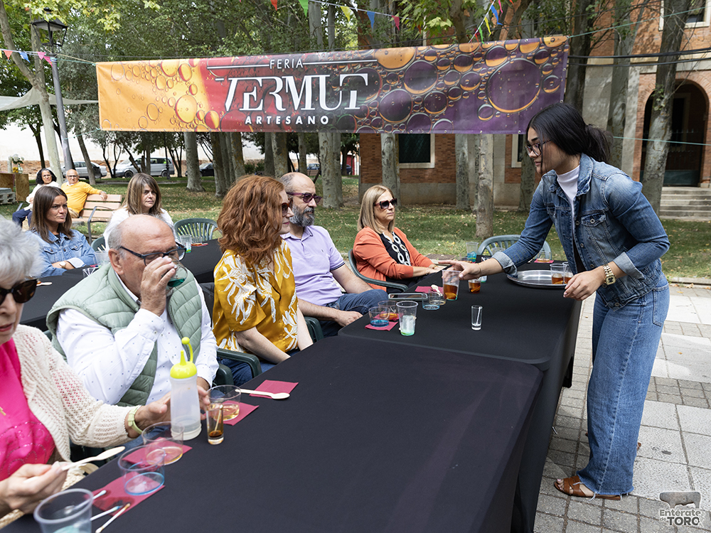 La Virgen del Canto y los fuegos artificiales, cierran un exitoso programa de fiestas 46 Feria del Vermut 9