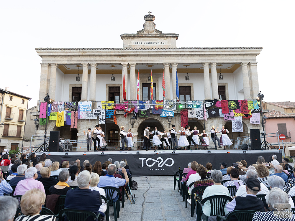 Éxito rotundo en la sexta edición del Festival Internacional de Folclore 19 Festival Folklore 19