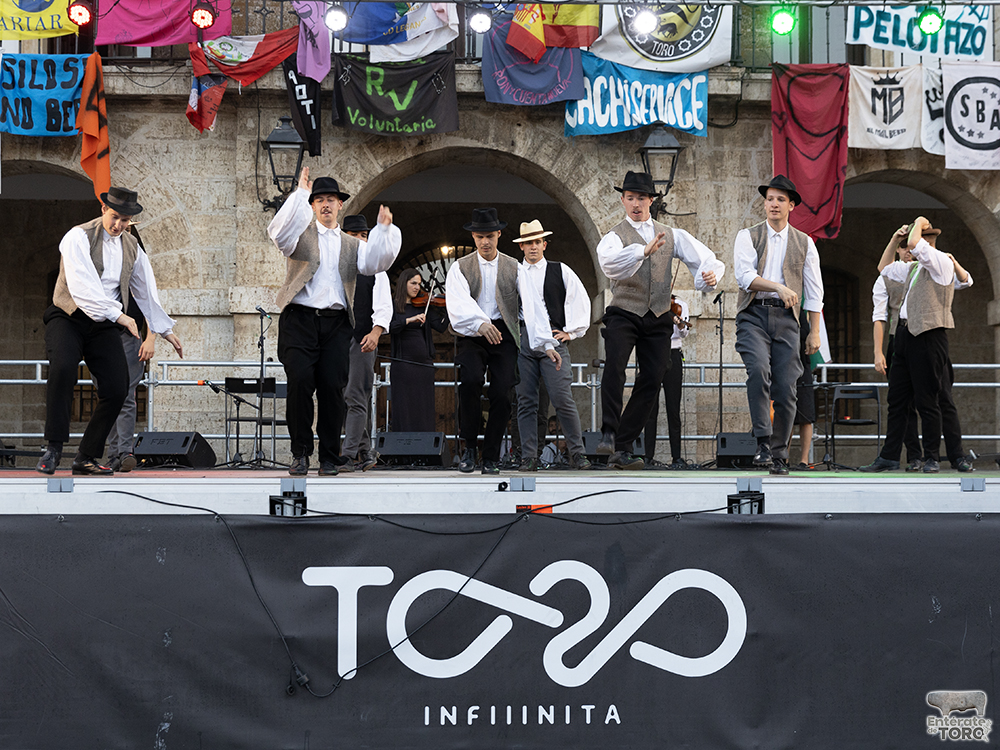 Éxito rotundo en la sexta edición del Festival Internacional de Folclore 20 Festival Folklore 20