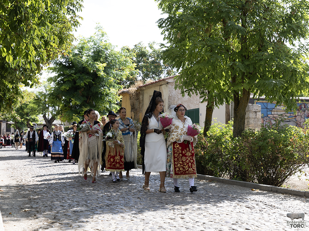 La Virgen del Canto y los fuegos artificiales, cierran un exitoso programa de fiestas 14 Virgen del Canto 14