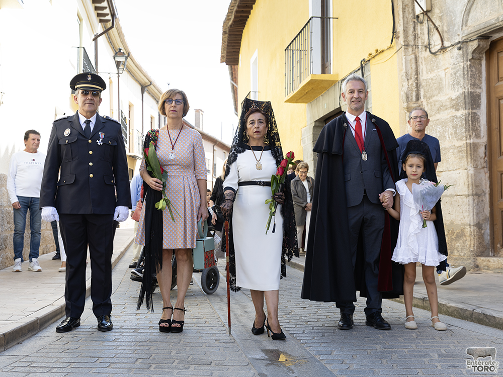 La Virgen del Canto y los fuegos artificiales, cierran un exitoso programa de fiestas 16 Virgen del Canto 16