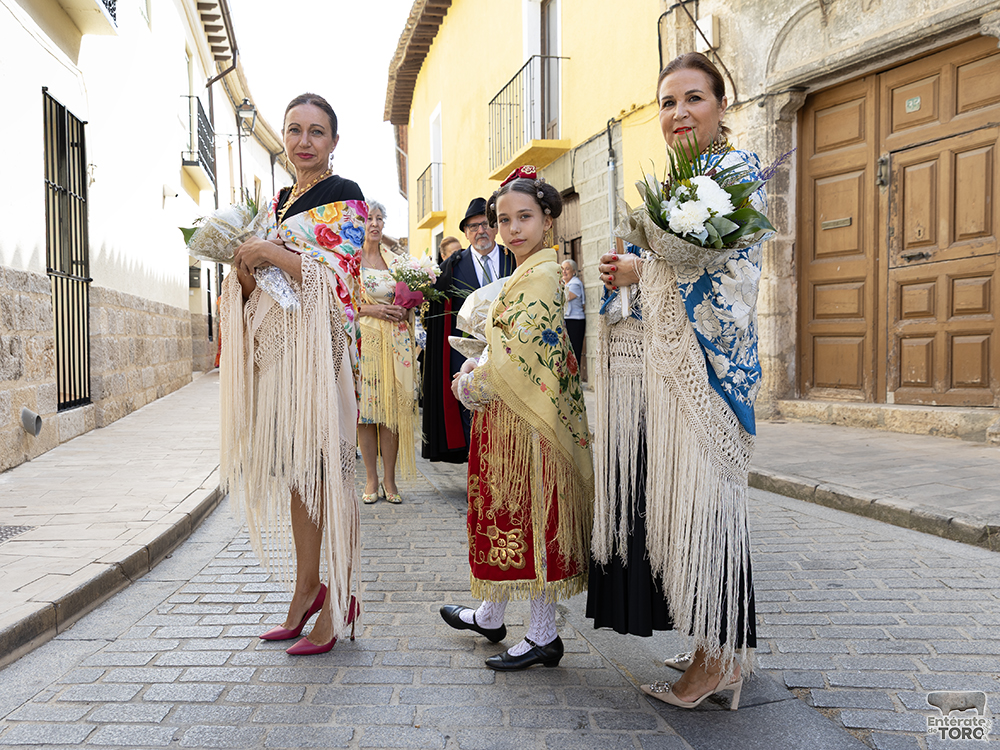La Virgen del Canto y los fuegos artificiales, cierran un exitoso programa de fiestas 27 Virgen del Canto 27