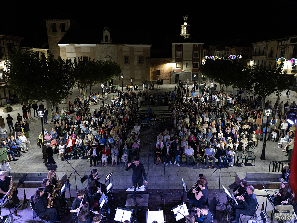 La Virgen del Canto y los fuegos artificiales, cierran un exitoso programa de fiestas 3 Virgen del Canto 3
